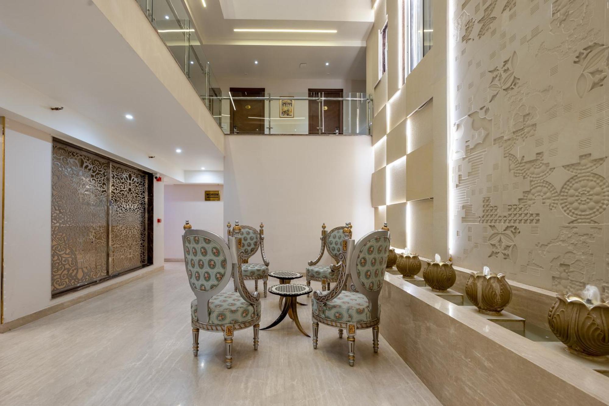 Hotel Ginger Palace Delhi Airport นิวเดลี ภายนอก รูปภาพ